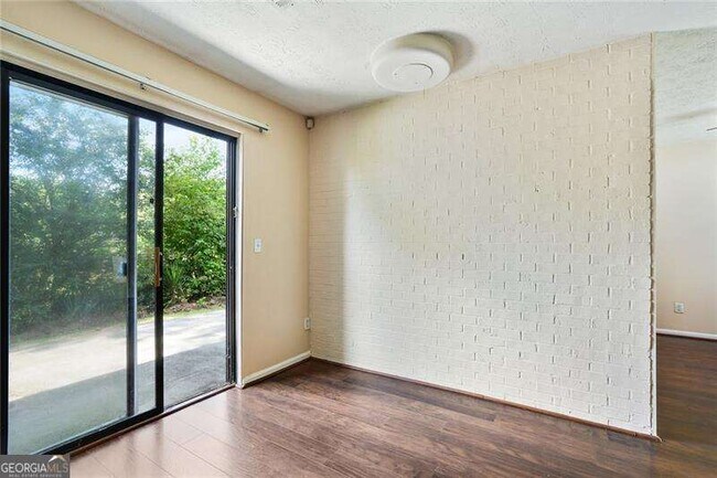 Building Photo - 76 Sandalwood Cir