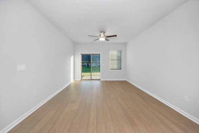 Building Photo - 149 Wolfe Ln