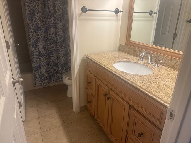 Building Photo - Beautiful Single Story Warms Springs Home