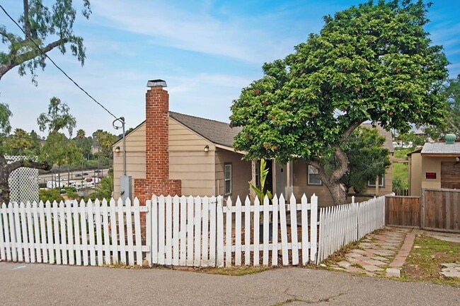 Building Photo - 5061 Keeney St