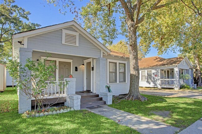 Primary Photo - 605 Enid St