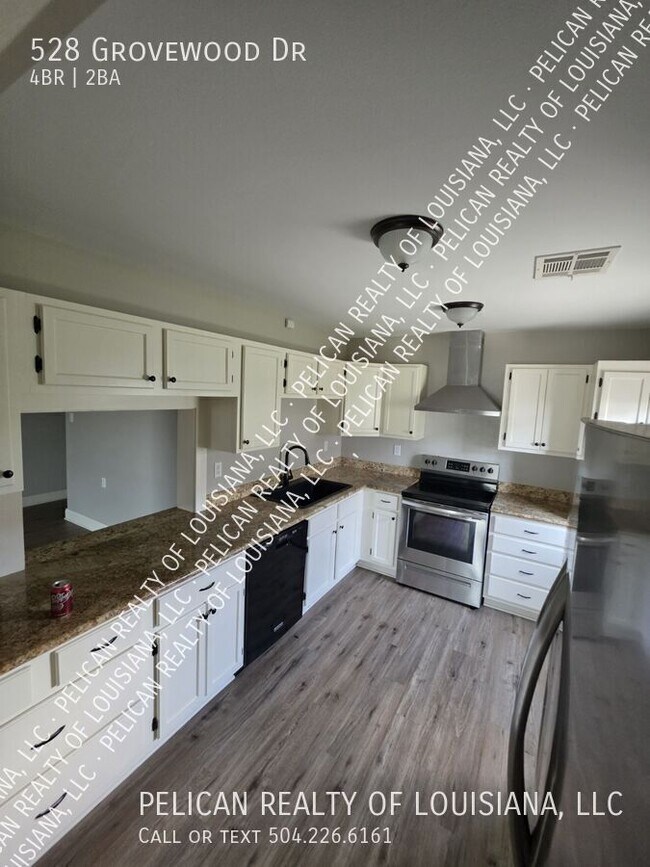 Building Photo - 528 Grovewood Dr