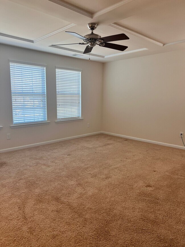 Building Photo - 151 Blossom Ridge Dr