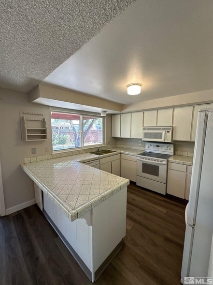 Building Photo - 462 Steffanie Wy