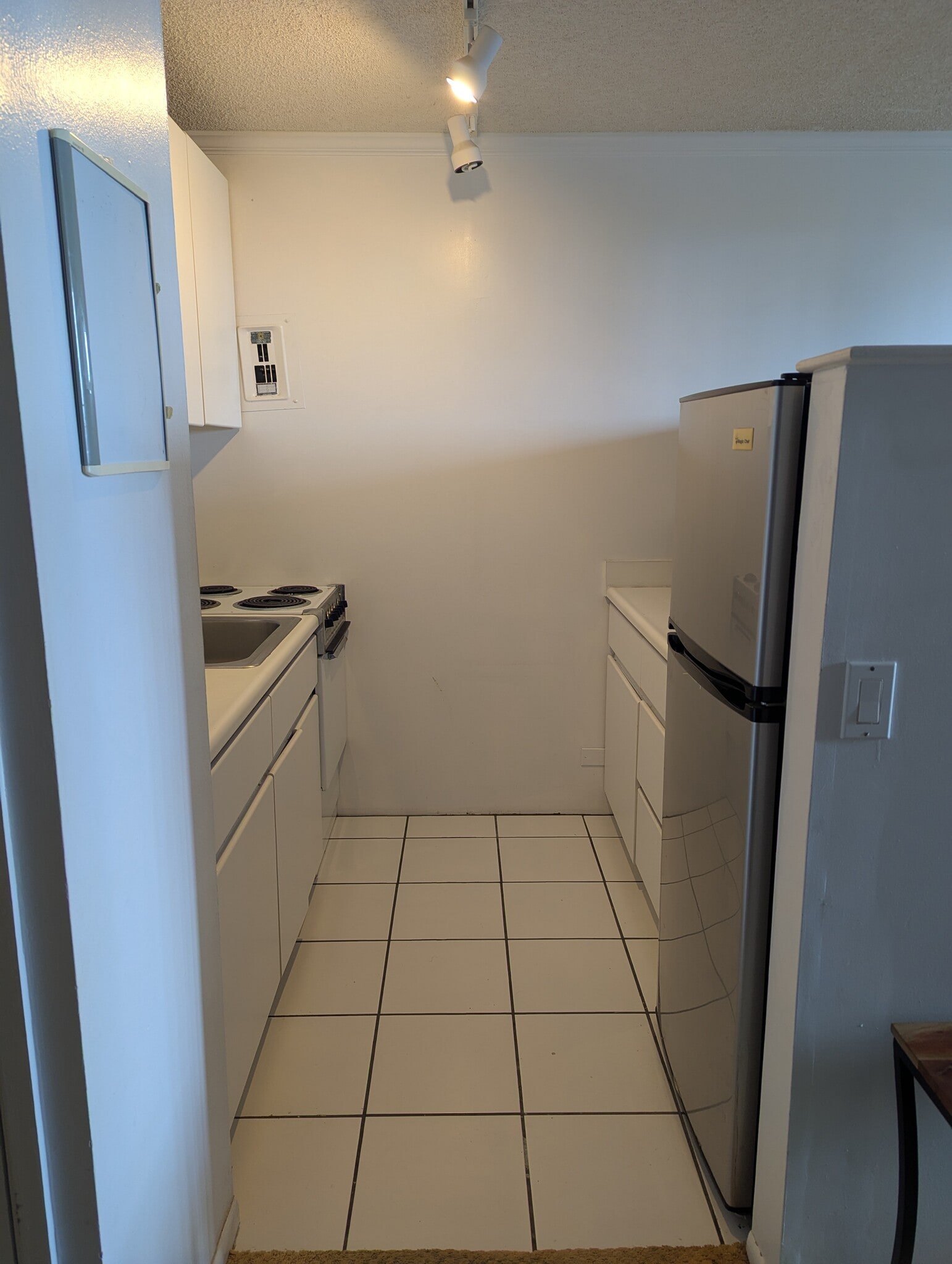 Kitchen - 1524 Pensacola St