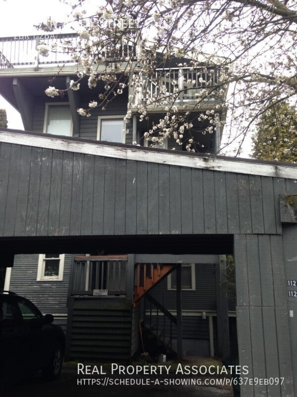 Building Photo - 1127 N 85th St