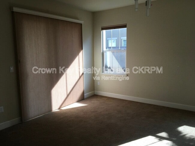 Building Photo - 457 W Aventino Ave