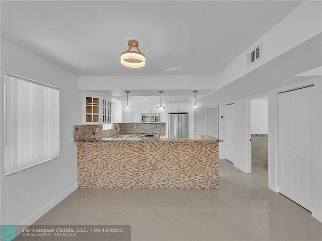 Building Photo - 3287 NW 44th St