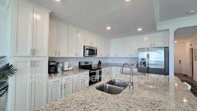 Building Photo - 43010 Greenway Blvd