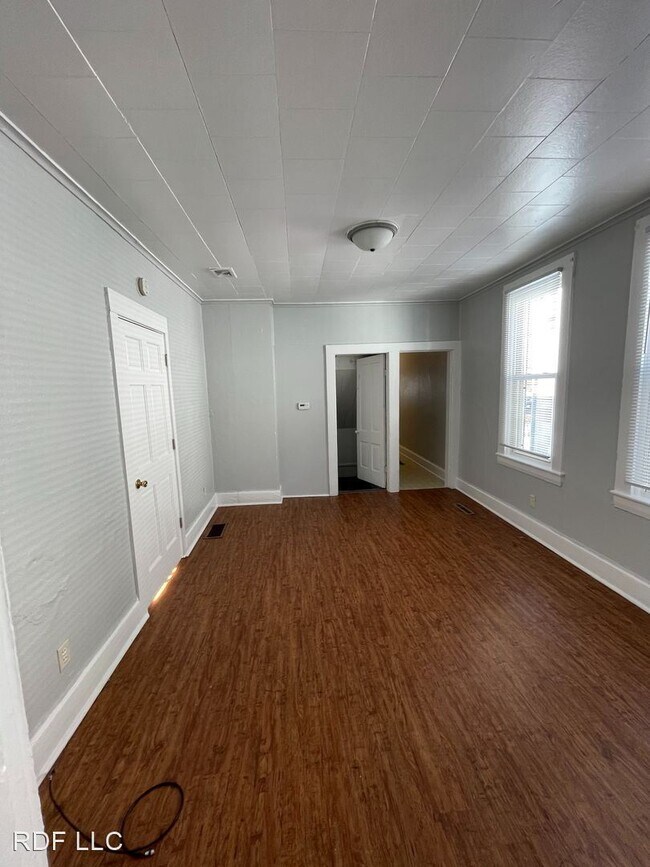 Building Photo - 3 br, 1.5 bath House - 1527 N. Ripley Street