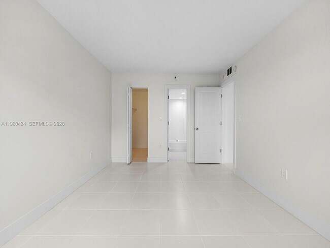 Building Photo - 1750 NW 27th Ave