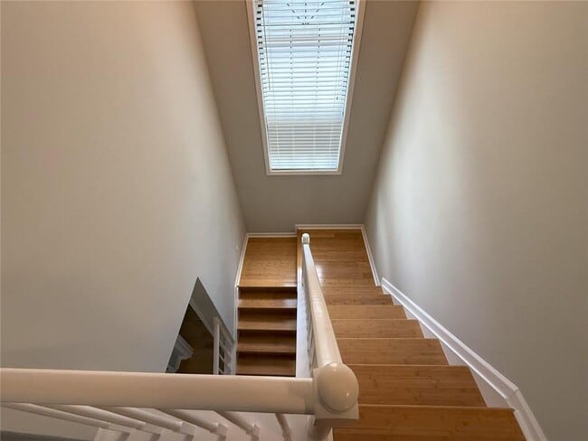Building Photo - 290 Sweetwater Trce