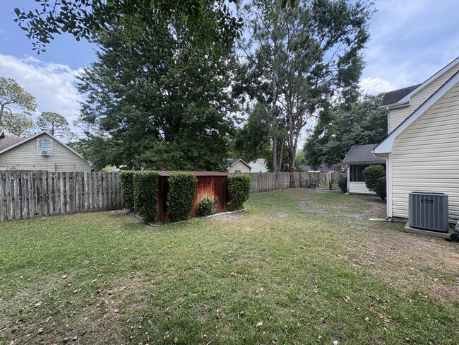 Building Photo - 106 Porter Way