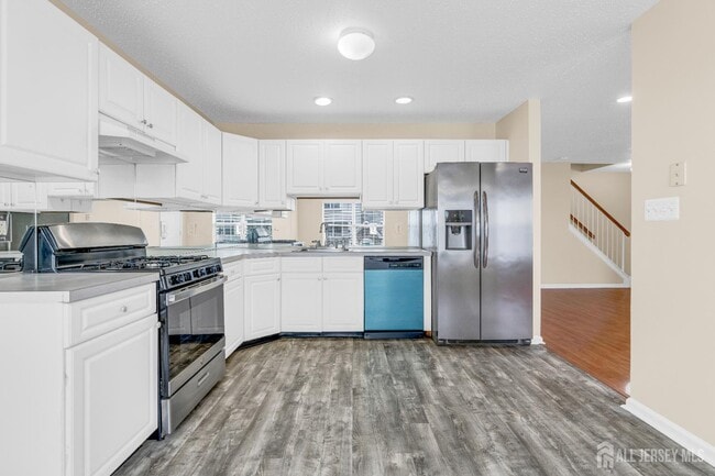 Building Photo - 98 Prestwick Way
