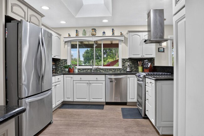 Building Photo - 13660 Acorn Patch Ln
