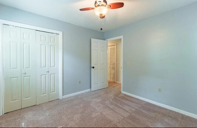Building Photo - 357 Mansfield Cir