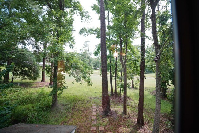 Building Photo - 1820 Nicklaus Dr