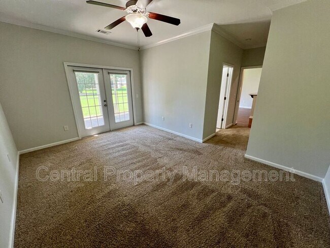 Building Photo - 53 Barnwood Cir