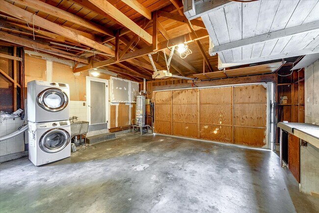 Building Photo - MID-CENTURY MODERN ON WILLOW GLEN BORDER -  SPACIOUS LOT