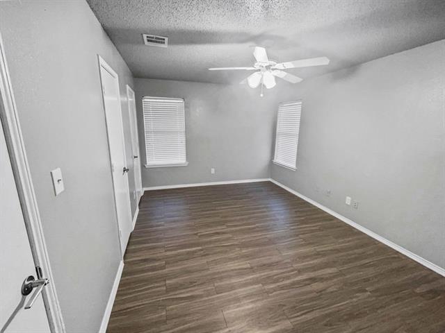 Building Photo - 10605 Flamewood Dr
