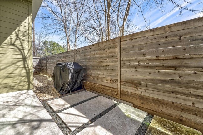 Building Photo - 6505 Porter St