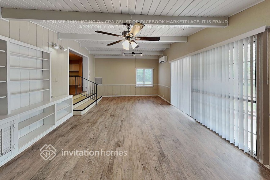 Building Photo - 14298 Hetrick Cir S