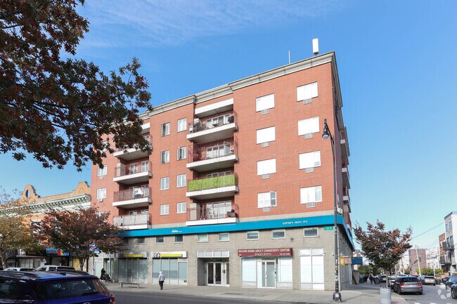Building Photo - The Alexander Court Condominium