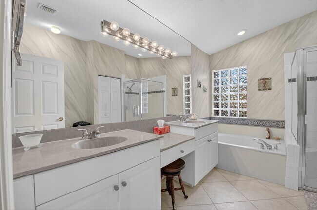 Building Photo - 7470 Chorale Rd