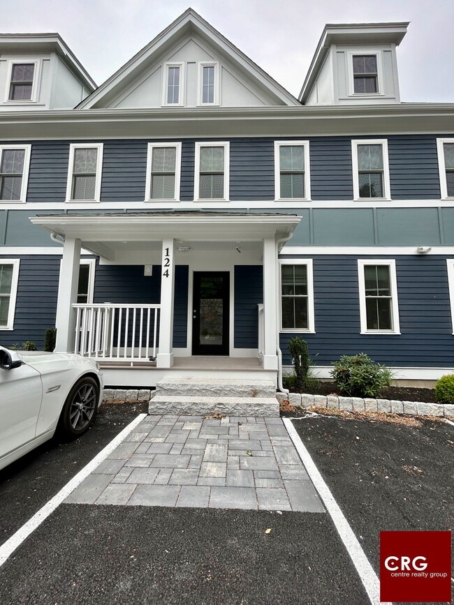 Building Photo - 124 Kenrick St