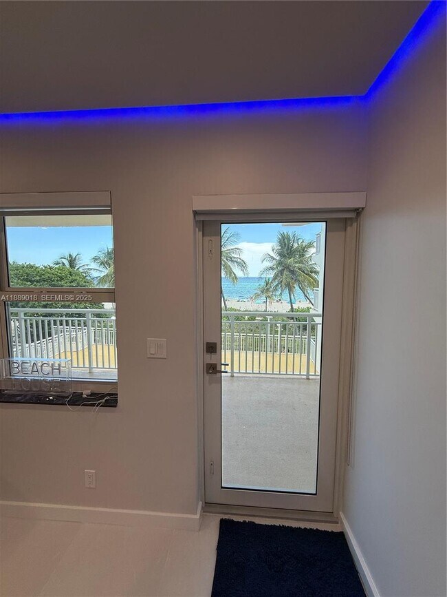 Building Photo - 901 S Surf Rd