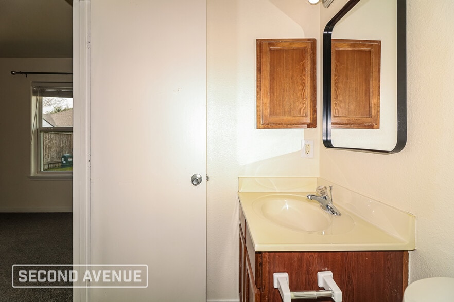 Building Photo - 6021 Determine Ln