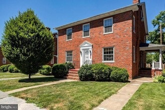 Building Photo - 107 Morgan St