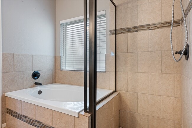 Building Photo - 2018 Wembley Way