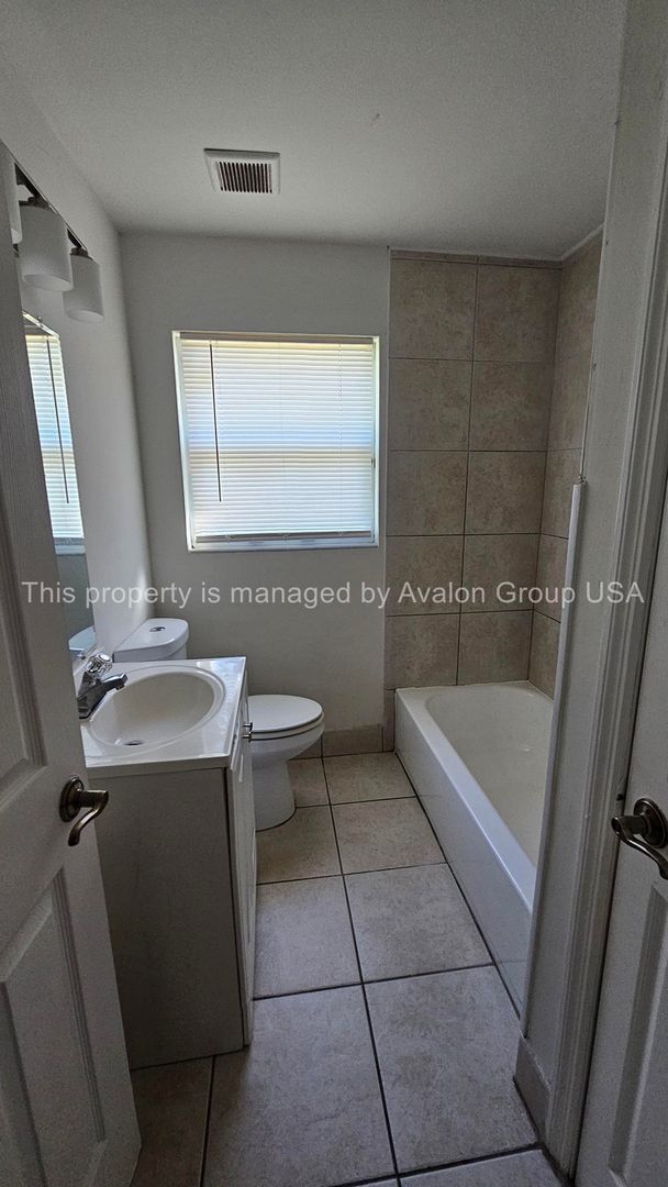 Building Photo - 2135 Corot Ct