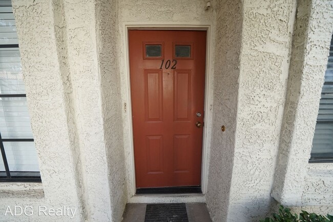 Building Photo - 1 br, 1 bath House - 4729 Nara Vista Way #...