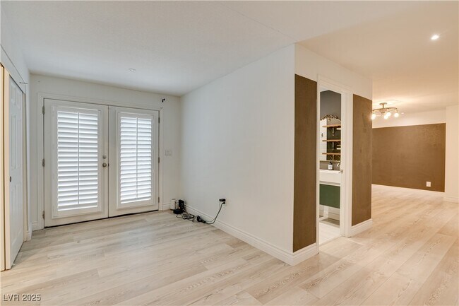 Building Photo - 1244 S 9th St