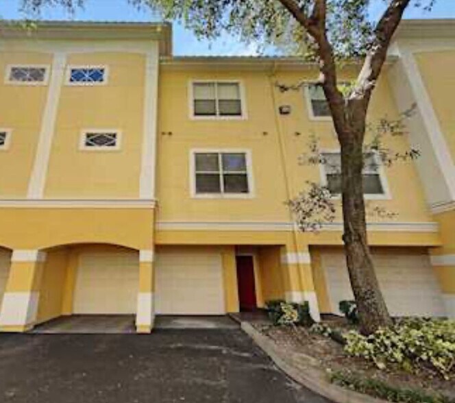 Building Photo - 2815 Shadow View Cir