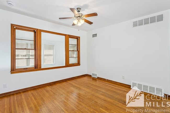 Building Photo - 1810 N Garland St