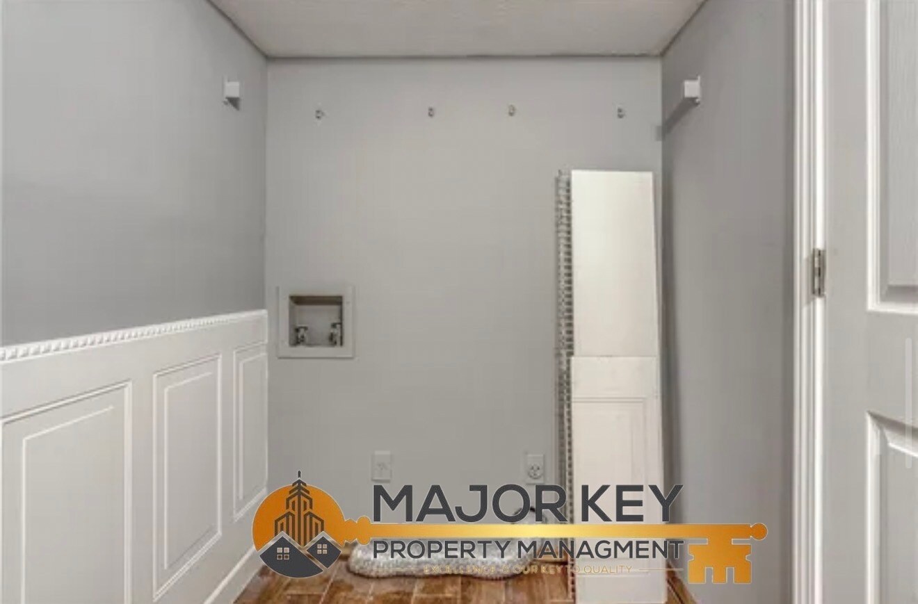 Building Photo - 2340 Beaver Ruin Rd