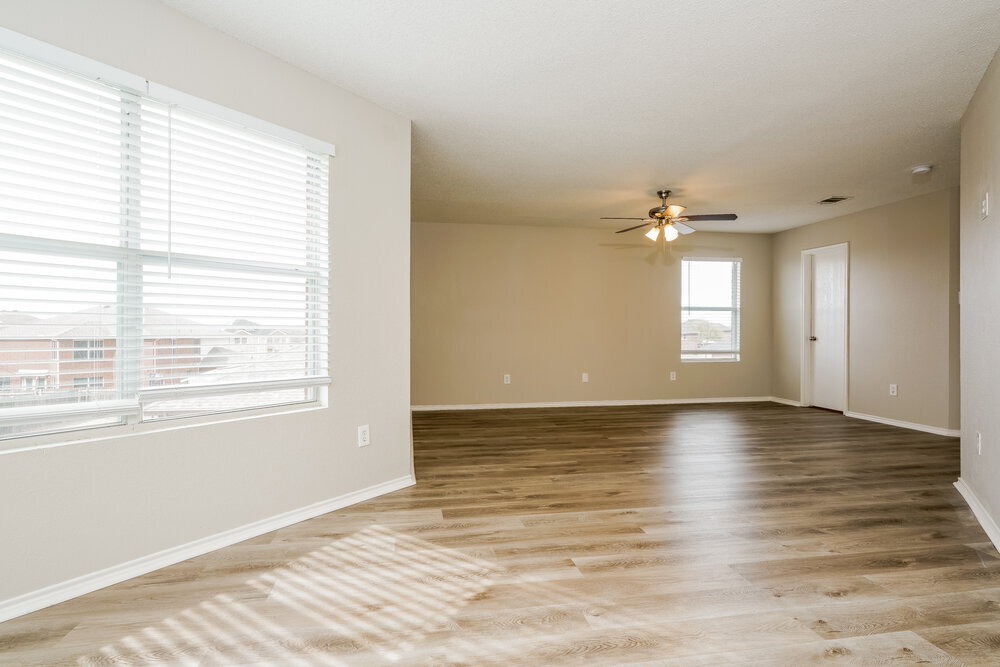 Building Photo - 8126 Mossberg Dr