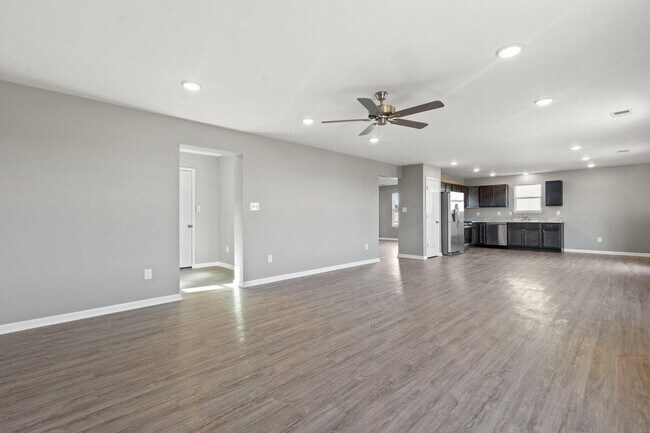 Building Photo - 106 Tyler Way