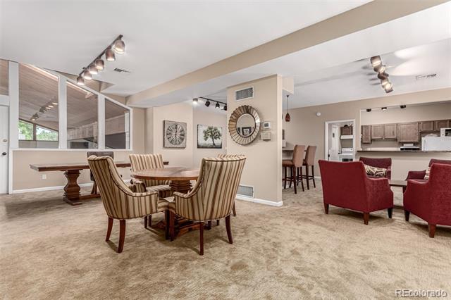 Building Photo - 2301 E Fremont Ave