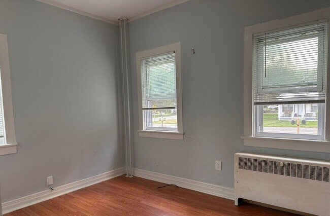 Building Photo - 45A Vly Rd