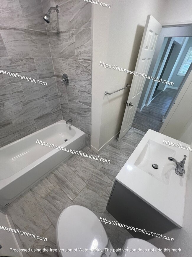 Building Photo - Nice Front House In The City Of San Bernardino