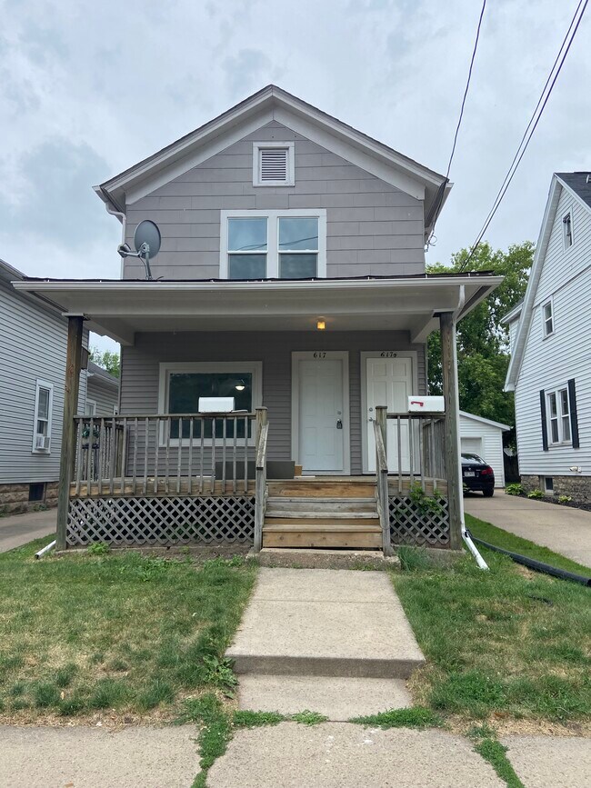 Building Photo - 617 N Appleton St