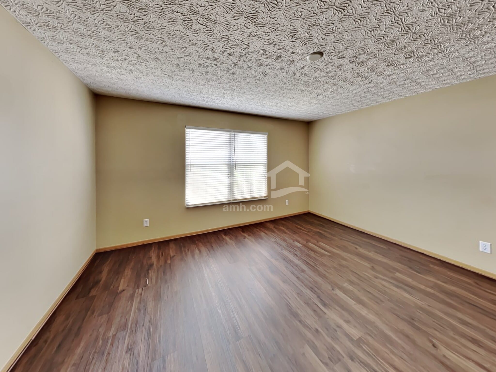 Building Photo - 2812 Hillstone St