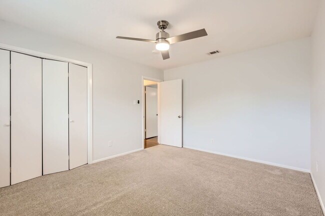 Building Photo - 11426 Bristle Oak Trail