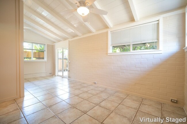 Building Photo - $2,200 /  Single Family Studio Home with 1...
