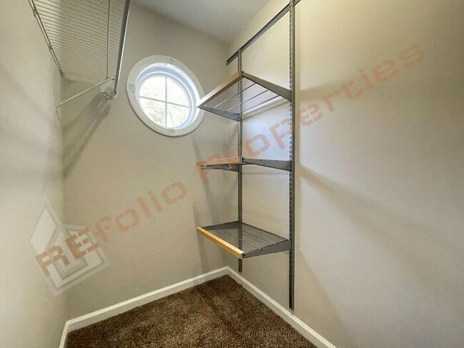 Building Photo - Fresh Paint Interior! Lovely 3 Bedroom 2.5...