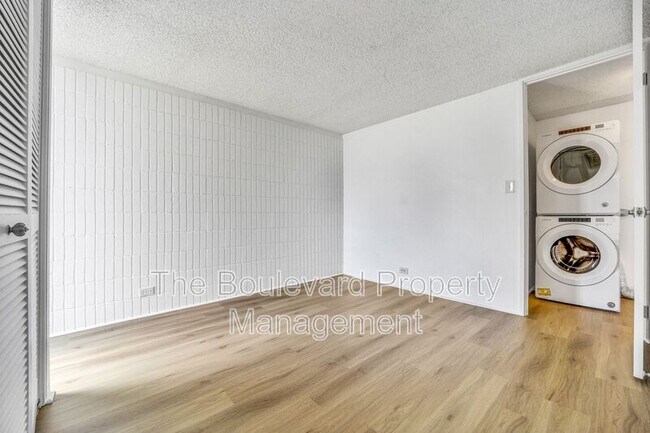 Building Photo - 5055 Likini St